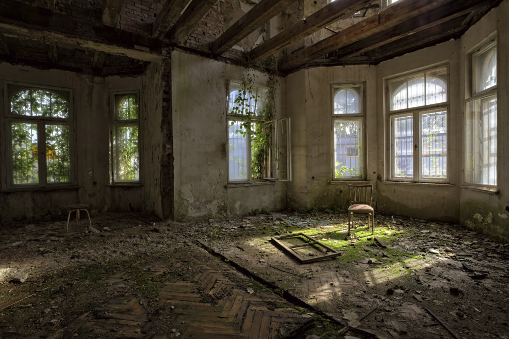 Forgotten century-old mansion. Gdańsk - Poland. - Alabama Consumer ...